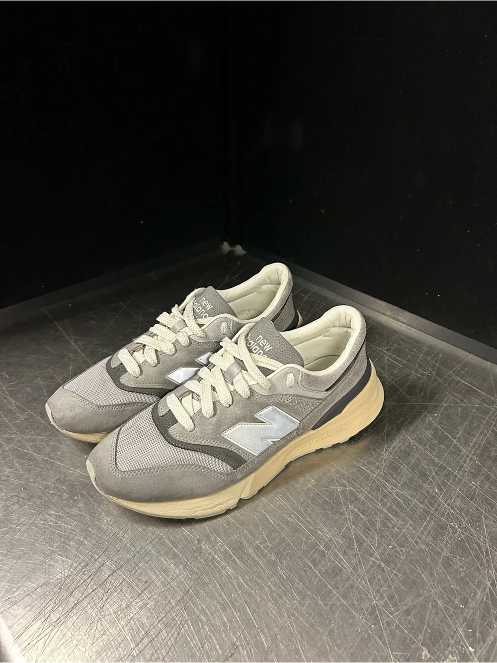 New Balance Size 10.5 Men